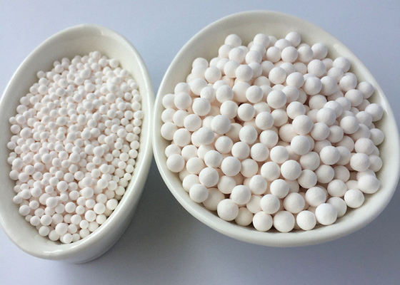 Bolas cerámicas de alumina activada Densidad a granel 0,68 - 0,72 G/Cm3 Baja absorción de agua