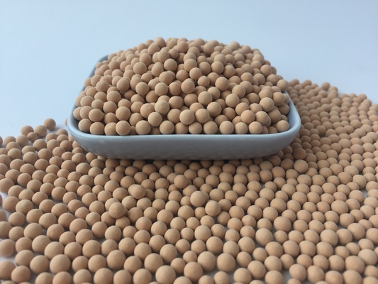 Mejorar los procesos industriales Sieva molecular de zeolita 13X Densidad a granel ≥0.75g/Ml Tamaño 3.0mm - 5.0mm
