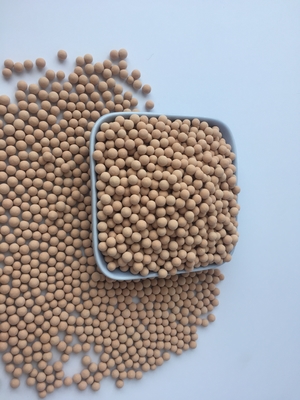 Mejorar los procesos industriales Sieva molecular de zeolita 13X Densidad a granel ≥0.75g/Ml Tamaño 3.0mm - 5.0mm