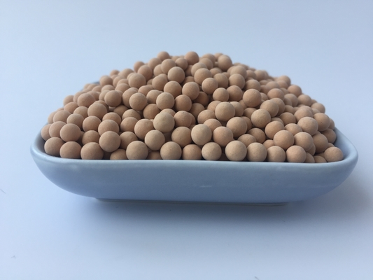 Mejorar los procesos industriales Sieva molecular de zeolita 13X Densidad a granel ≥0.75g/Ml Tamaño 3.0mm - 5.0mm