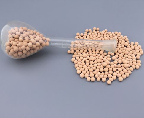 Contenido de humedad ≤ 1,0% Adsorbente de tamiz molecular con resistencia a la compresión de 100 N y estabilidad térmica hasta 400 °C para secado a gas